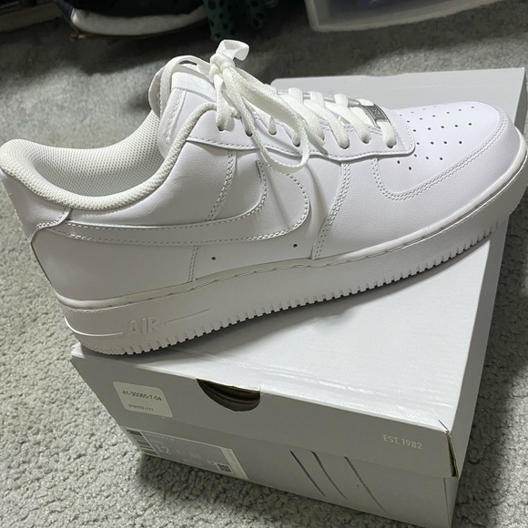 NIKE AIR FORCE 1 ‘07 BRAND NEW IN ORIGINAL BOX NEVER WORN. SIZE 12. - Picture 2 of 4